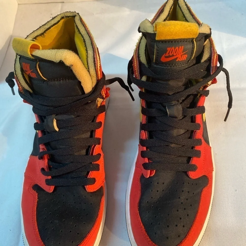 Air Jordan 1 Zoom Air CMFT Chili Red Shoe size 10